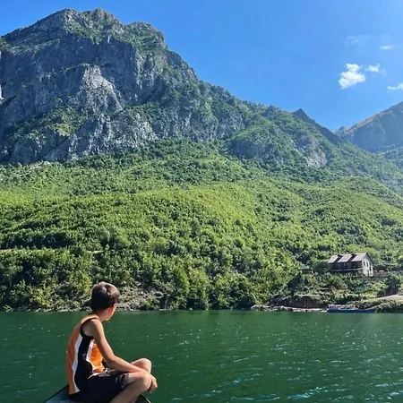 Hotel Aprripe Guri Fierza