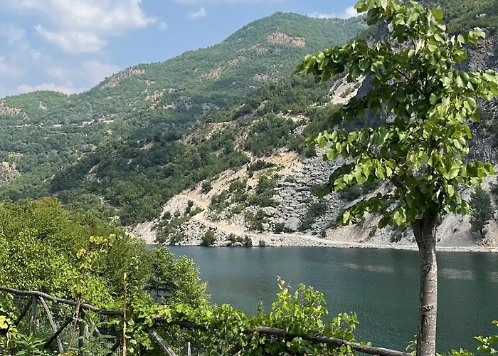 Ξενοδοχείο Aprripe Guri *