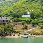 Hotel Aprripe Guri *