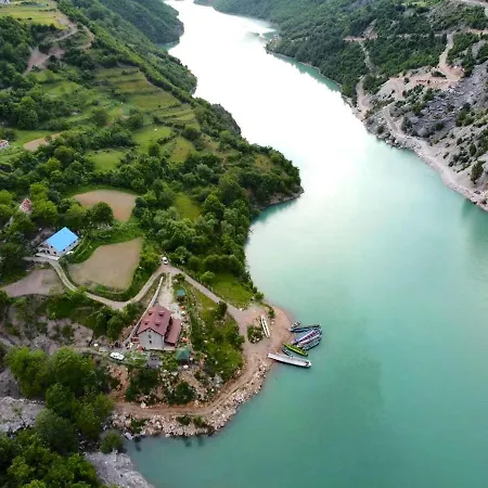 Hotel Aprripe Guri Fierza