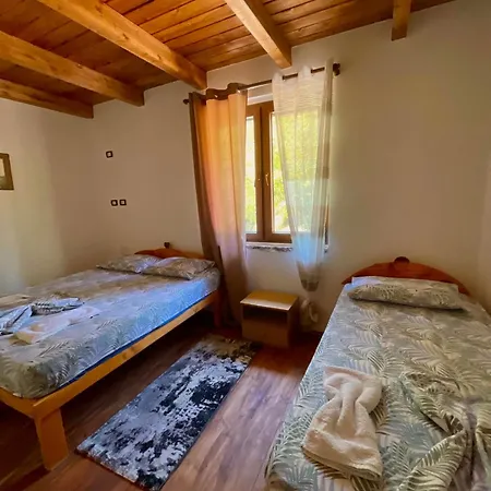 Aprripe Guri מלון *