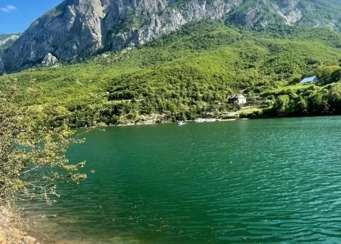 Hotel Aprripe Guri Firza